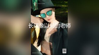 【新片速遞】  露脸熟女少妇第一视角口交打飞机，乳交，弄硬了加点润滑液就骑上来，后入直接内射特写逼逼