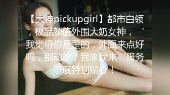 情趣酒店摄像头偷拍打工仔小伙约炮工厂一块工作的老乡少妇开房偷情过夜