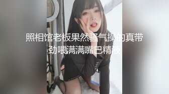 漂亮人妻 在家被大肉棒无套猛怼 内射 表情享受