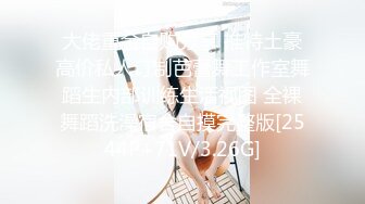 下午人也多-8_(new)_城公园沟_厕全景露脸沟厕_偷_拍美女尿尿❤️第6季阴唇很长的运动鞋美女