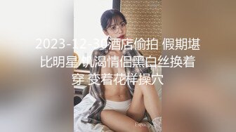 谁能驾驭这辆坦克，操着逼给闺蜜打电话唠嗑，聊生活，阿姨你真会玩！