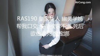 【母子乱伦】18岁儿子操骚妈，儿子鸡巴小，骚妈说慢慢来别紧张