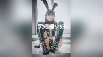 【最新??精品??厕拍】俄罗斯某大学女厕近距离偷拍??大开眼界??还是欧美女孩逼逼好看 好多无毛嫩逼 感觉都要怼逼上了