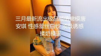 女模特和摄影师在拍摄中做爱