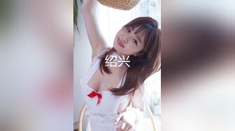 《极品CP☀️魔手☛外购》近在咫尺商场特写镜头偸拍女厕各种大屁股小姐姐方便~好多气质美女好姐妹组队来嘘嘘换着尿 (2)